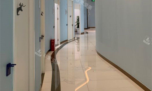 成都后美医疗美容走廊图