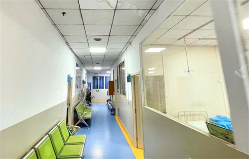 贵阳西部医院室内过道