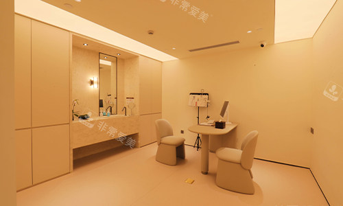 广州艺星整形不同的面诊室