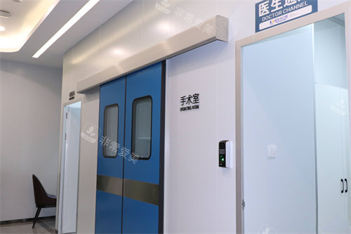 南宁诺贝尔口腔埌东店手术室