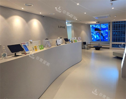 韩国弘大罗薇皮肤科怎么样，是正规机构院长亲诊定制方案/设备授权靠谱/面部抗衰口碑超棒！