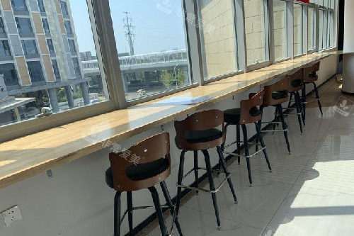 武汉博华口腔候诊区