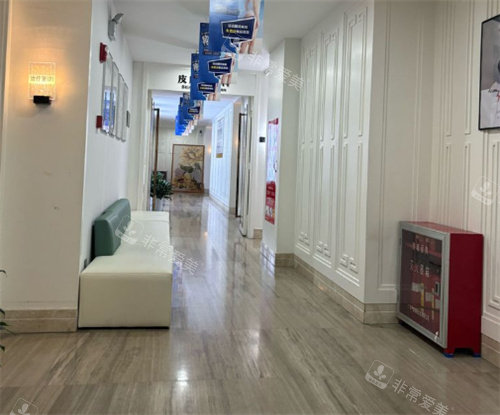 长沙禾丽医疗美容内部走廊环境
