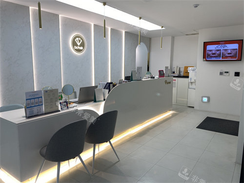 韩国朵戈芙蒂弘大店前台