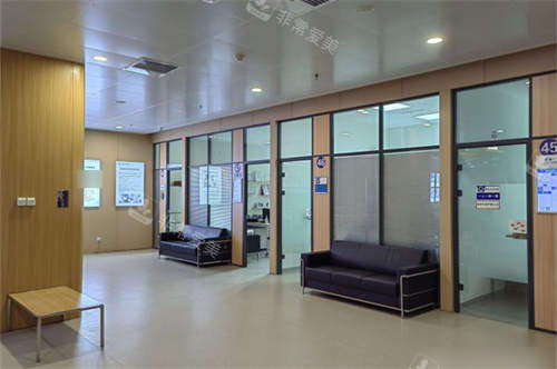 天津普瑞眼科医院商谈区