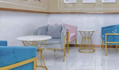 武汉朗歌口腔大厅休息区