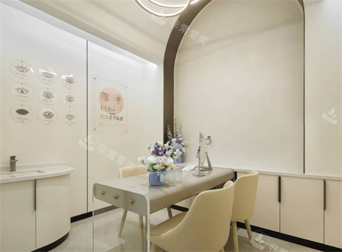 三亚红妆尚整形问诊室