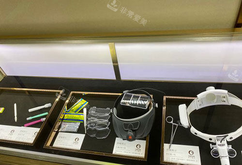 北京新生植发展示柜