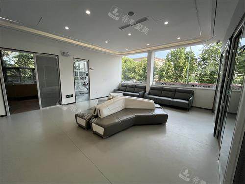 青岛博霖口腔沙发等候区