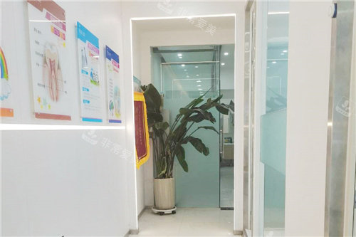 郑州蔚蓝口腔走廊环境