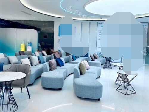 成都睛彩眼科医院术前等候区