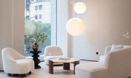 上海秋天的雪整形等待区环境