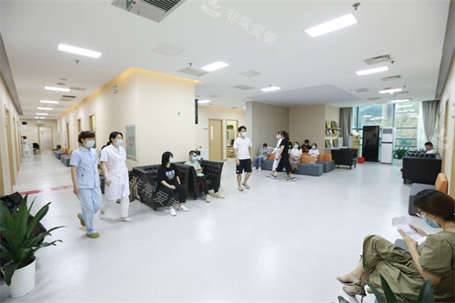 杭州红房子医院环境图