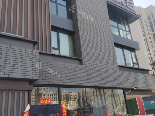 新疆乌鲁木齐华茜医美外观大楼