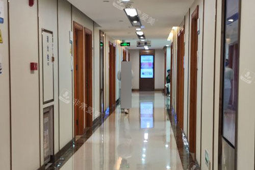 广州曙光美容医院走廊图