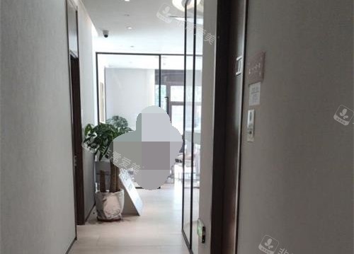 青岛皙博士医疗美容医院走廊