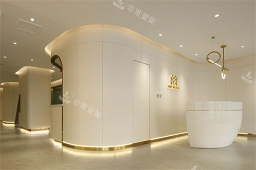 沈阳亿美齿科走廊一角