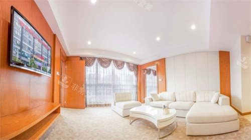 杭州连天美医疗美容高俊明医生怎么样?近30年整形经验、磨骨技术优质，个性化方案超贴心！