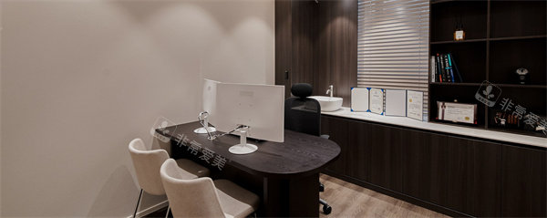 韩国仁川士罗匹皮肤科面诊室环境 韩国仁川士罗匹皮肤科面诊室环境