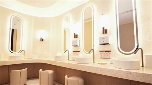 深圳艺星医疗美容医院洗漱间