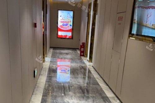 长沙亚韩医学美容医院走廊