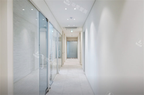 清潭OK整形外科&皮肤科走廊