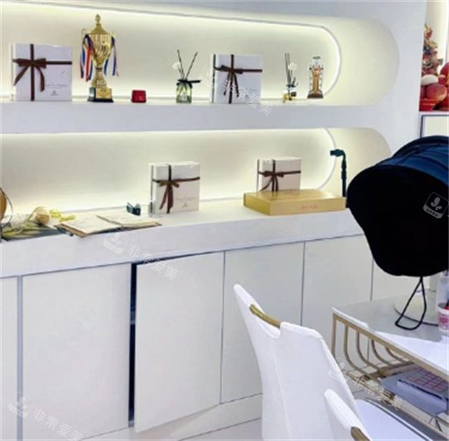 威海美麗心情醫(yī)療美容皮膚檢測區(qū) 威海美麗心情醫(yī)療美容皮膚檢測區(qū)