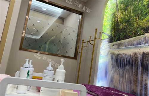 烟台曙光医疗美容皮肤治疗区环境图 烟台曙光医疗美容皮肤治疗区环境图