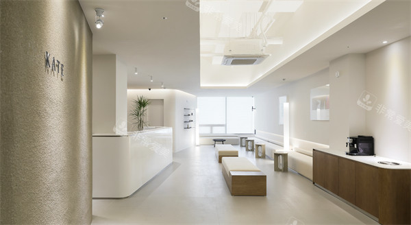 韩国弘大凯特皮肤科的大厅环境