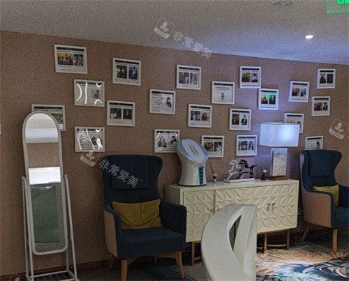 重庆艾俪医疗美容荣誉展示区