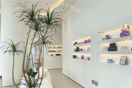 贵阳月上医疗美容诊所展示区