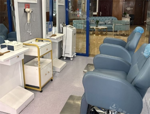 哈尔滨大麦植发养护中心