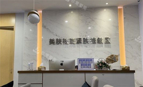 刁庆春在哪里坐诊呀？...