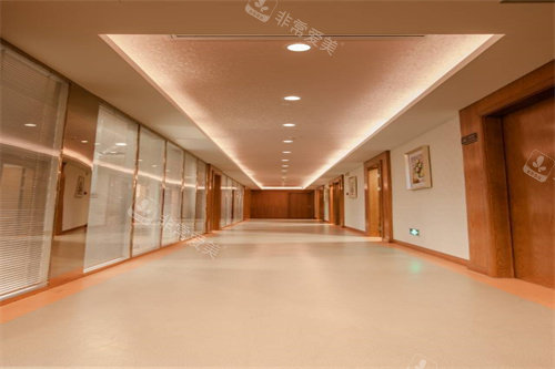 杭州连天美整形医院走廊