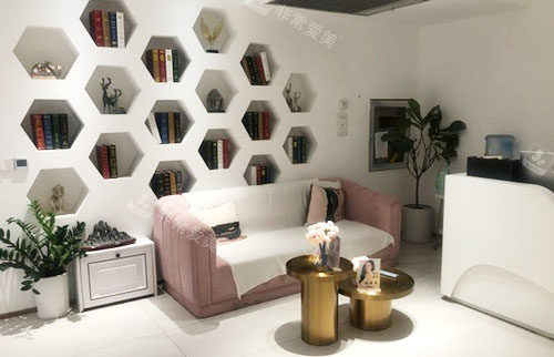 徐州予美医疗美容大厅休息区