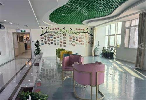 沈阳杏林整形医院大厅图