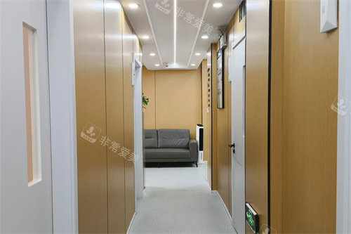 天津常乐口腔诊疗区走廊