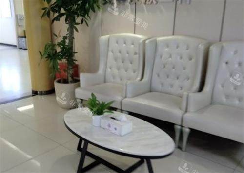 武汉美莱整形的等候区