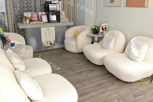 北京张菡丽格整形候诊区域