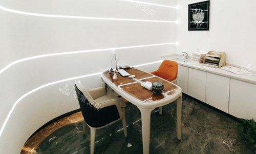 哈尔滨臻美整形门诊部咨询室