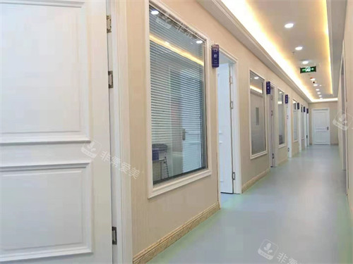 沈阳欢乐仁爱口腔走廊环境