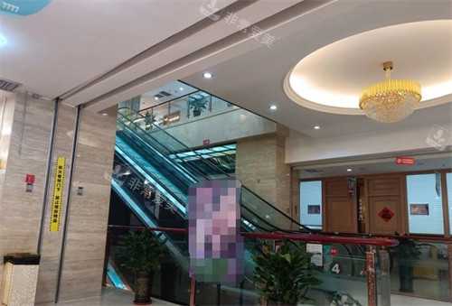 乌鲁木齐华美整形医院大厅电梯环境
