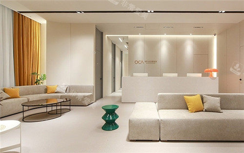 韩国艾迪升整形外科休息等待区照片