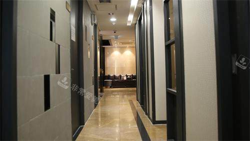 韩国mauve整形外科走廊