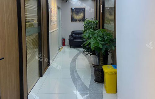 成都恒博植发诊疗室外景图jpg