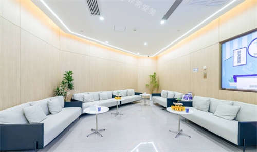 济南雍禾植发等待区