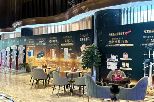 长沙亚韩整形医院价格表查看，双眼皮2826元起|隆鼻8500元起|吸脂6000元起！