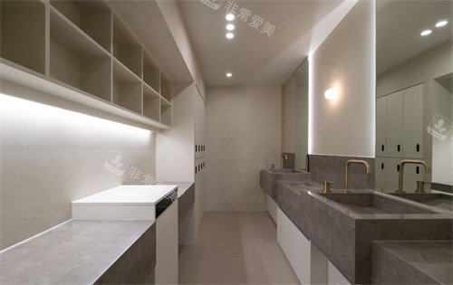 韩国贝洛皮肤科更衣室