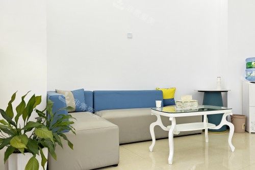 昆明长鹏口腔休息区图