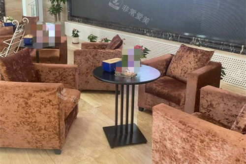 大连爱德丽格整形休息等候区环境示意图